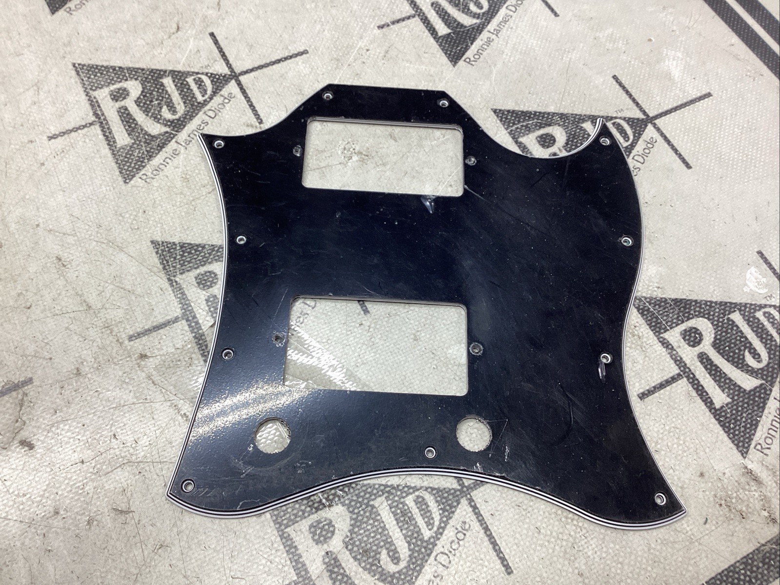 Original Gibson SG Standard Pickguard Plate Guard Pick