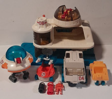 Vintage 1984 Lil Playmates Space Station Play Set Figures Vehicles