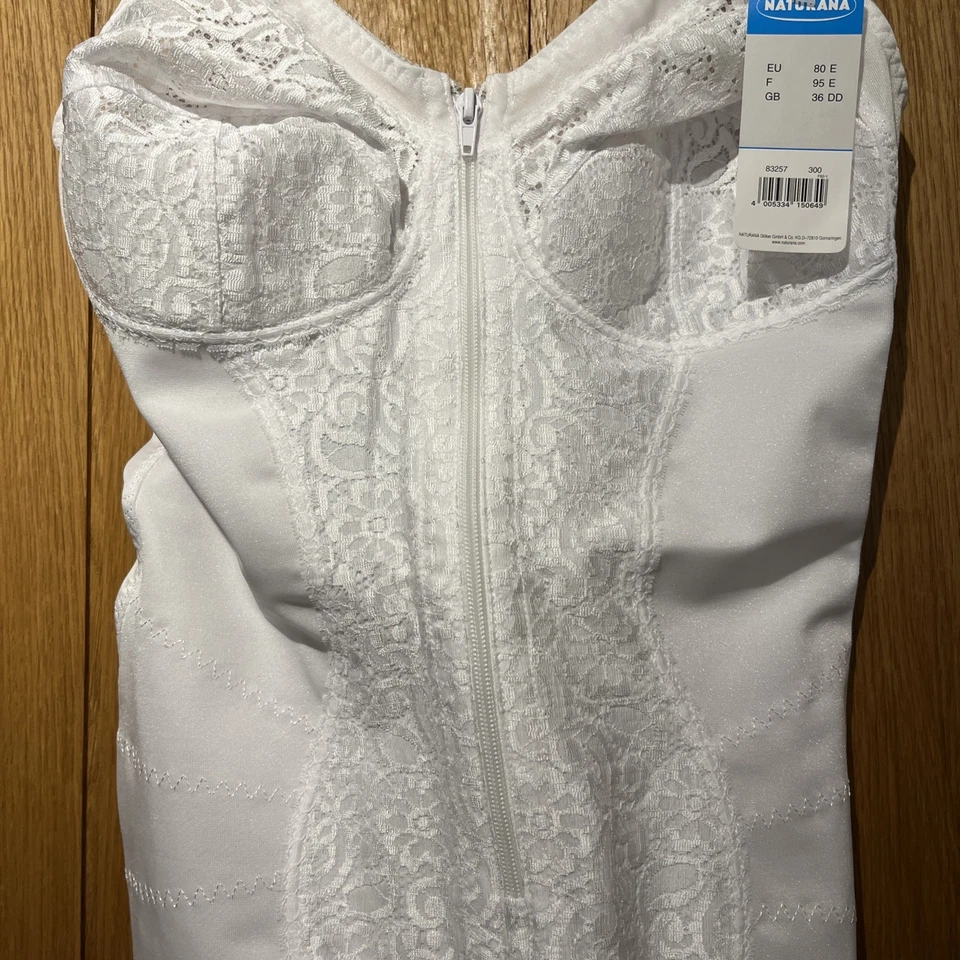 NUEVO CON ETIQUETAS BODY MODELADOR. TALLA 36DD, COLOR BLANCO SIN CABLES, POR NATURANA Foto 3 de 4