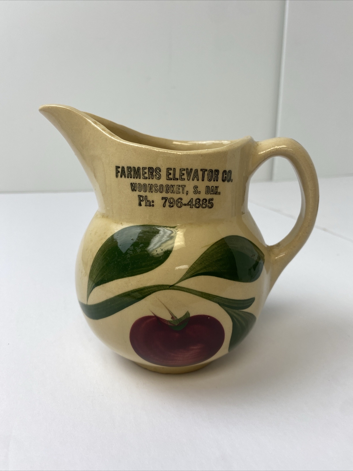 Watt Three Leaf Apple 15 Creamer Advertising Farmers Elevator