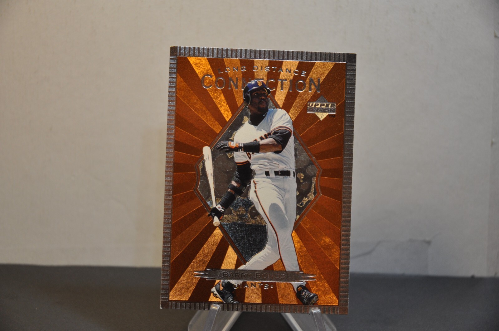 Barry Bonds 1997 Upper Deck Long Distance Connection Insert #LD9 baseball card