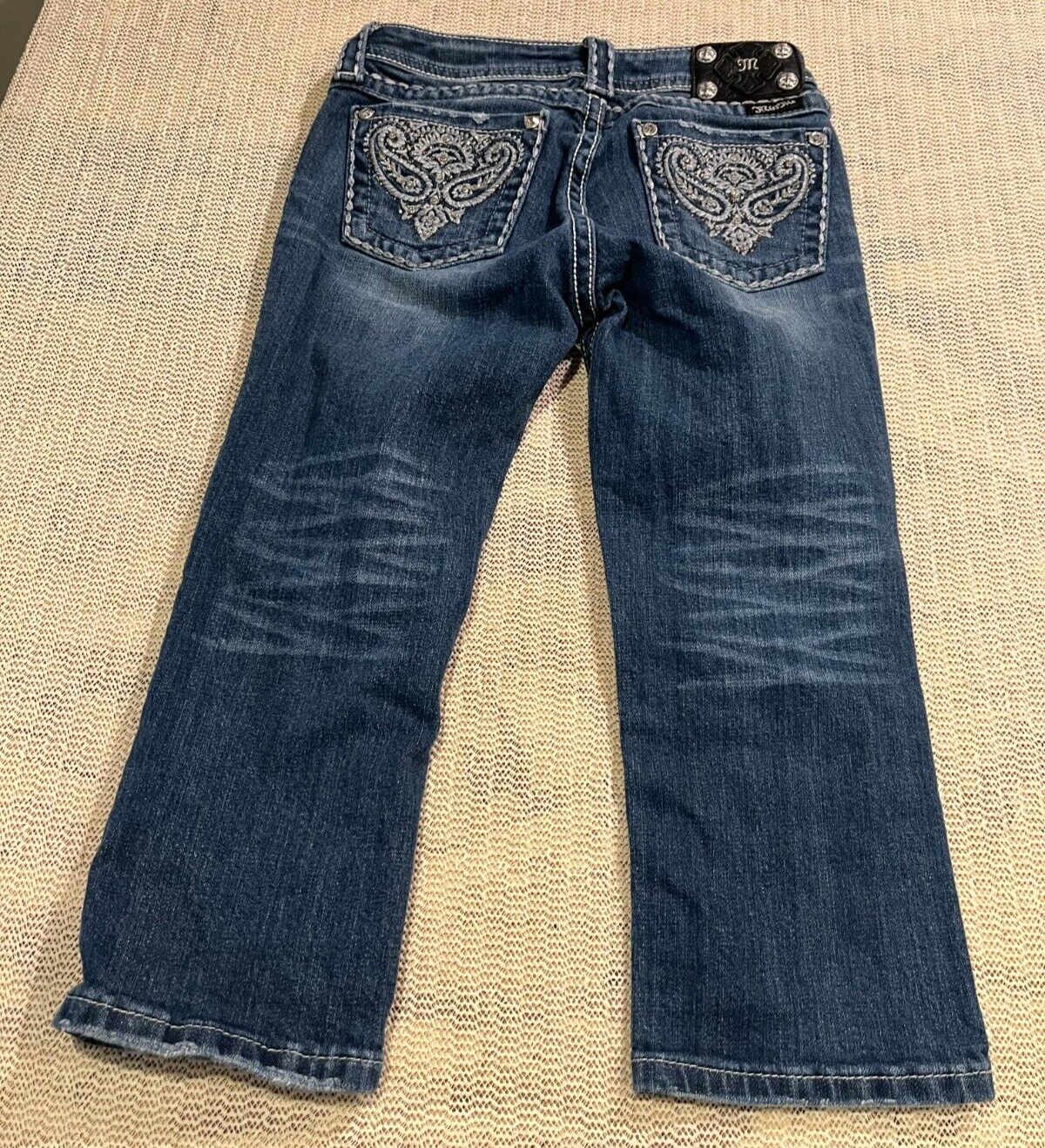 Picture 1 of 9