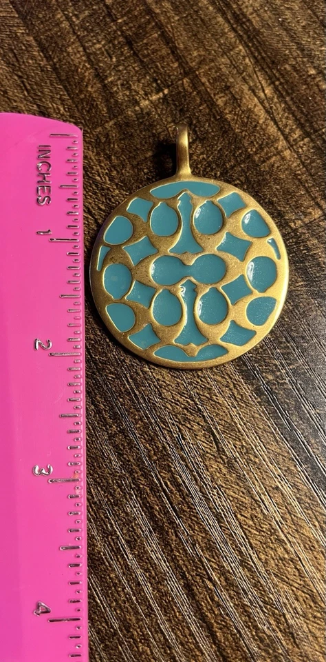 Auténtico colgante grande Coach Signature dorado/latón y azul RARO DIFÍCIL DE ENCONTRAR  Foto 2 de 4