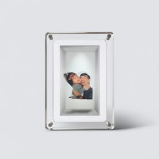 Looking Glass musubi: holographic photo/video frame - 3D, no wifi needed