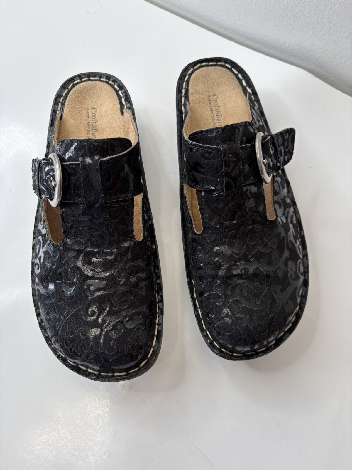 SAOLA Zoccoli da donna Croft & Barrow 7 M suola Sense Ability design stampa nero slip on