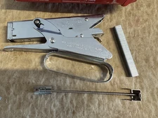 Arrow Fastener P22 Heavy Duty Plier Type Stapler MADE IN USA BRAND NEW SEE VIDEO