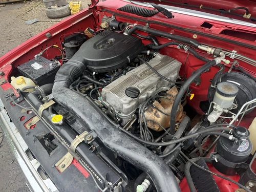 1994 Nissan Hardbody Pickup 2.4L KA24E Engine Assembly 5MT  D21