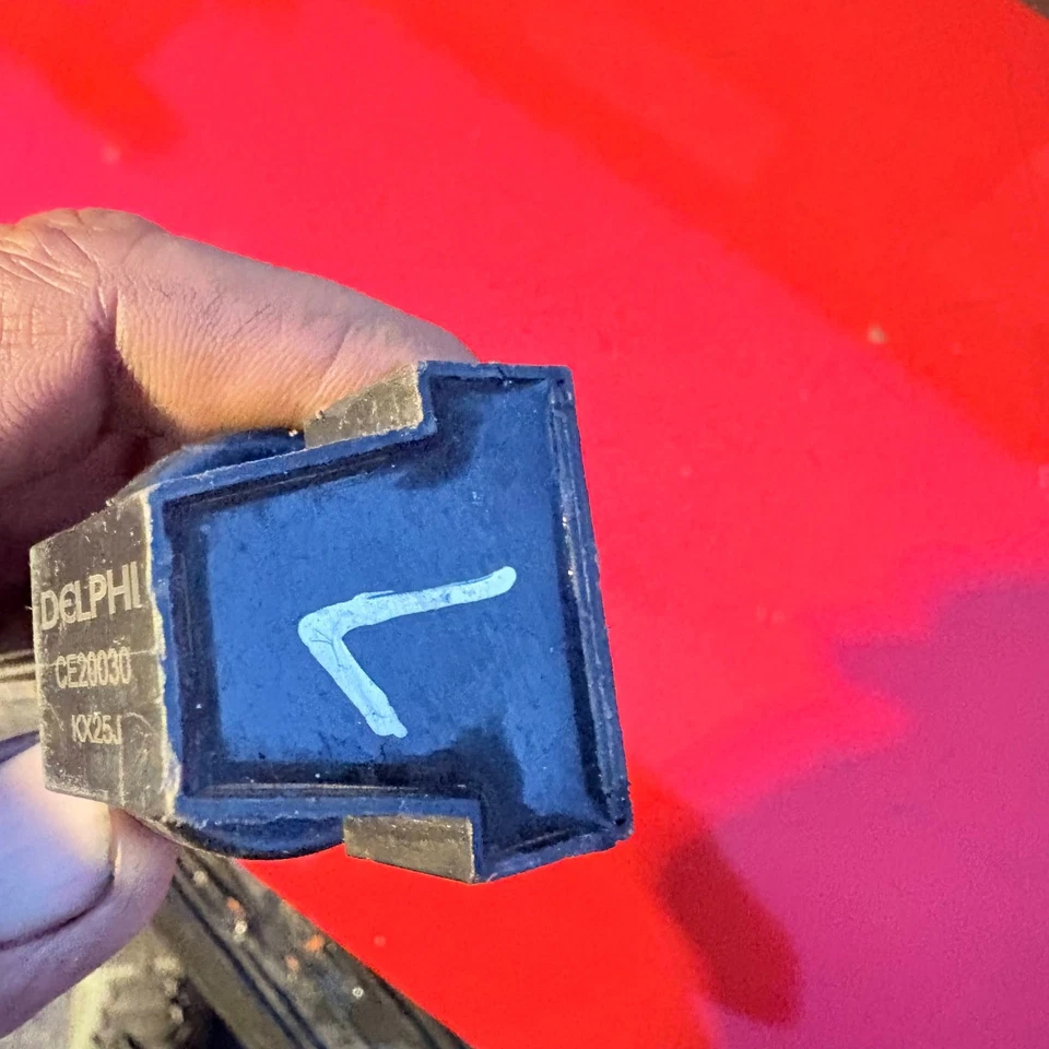 Delphi CE20030 Ignition Coil FOR VOLKSWAGEN GOLF PLUS 2007 - Image 3 of 4