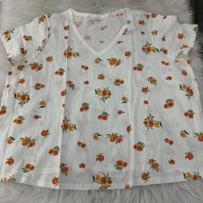 Old Navy Everywear Tee 3X v-neck white floral boho timeless short sleeve