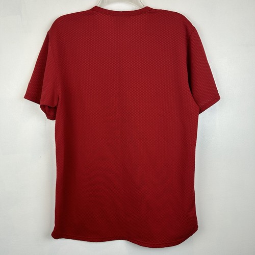 Nike Sphere T Shirt Mens L Textured Red Workout Activewear Casual Work Out - Picture 2 of 9