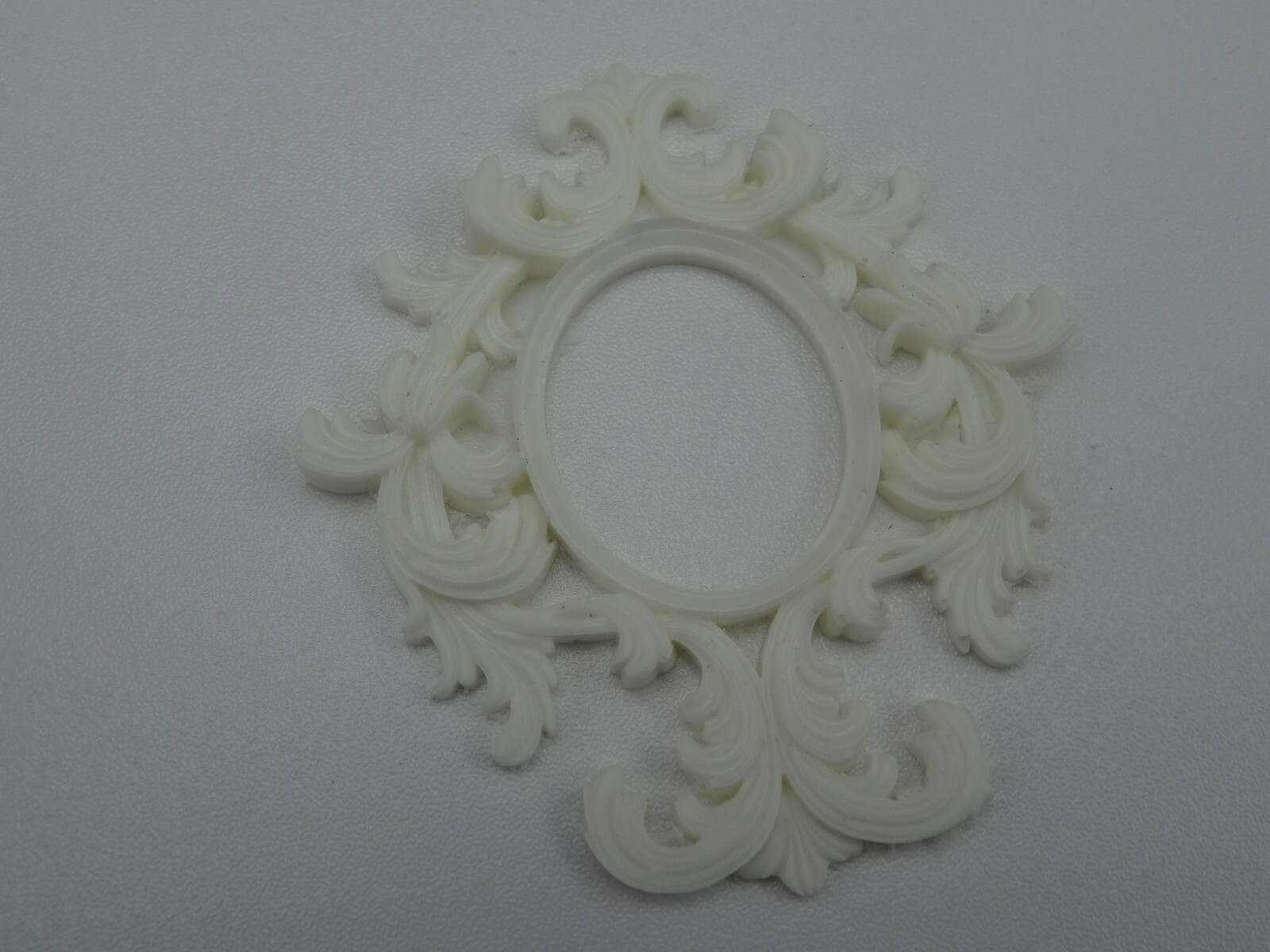 Decorative small dolls house picture frame furniture moulding applique