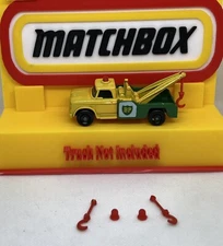 matchbox lesney no. 13 dodge wreck truck Hook and Beacon (Two Sets)