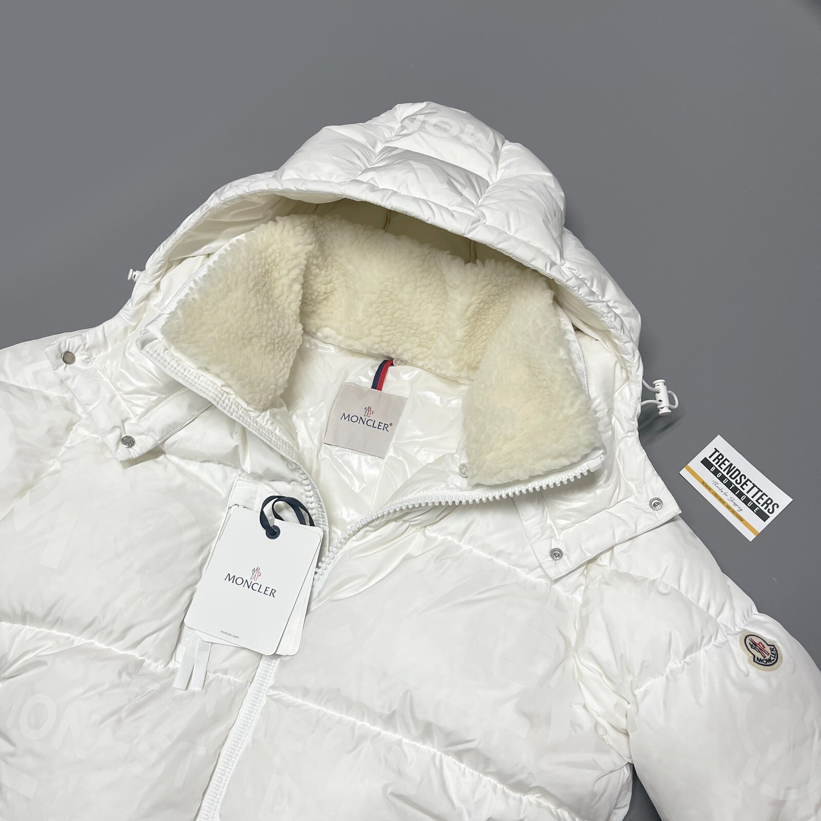100% AUTHENTIC MONCLER TARENTAISE SIZE XL 4 WHITE MENS DOWN JACKET 