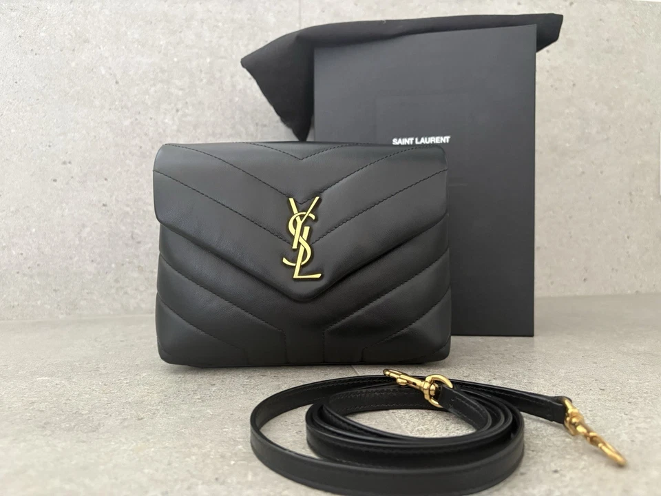Saint Laurent Loulou Schultertasche Toy Schwarz Leder, Foto 1 von 5
