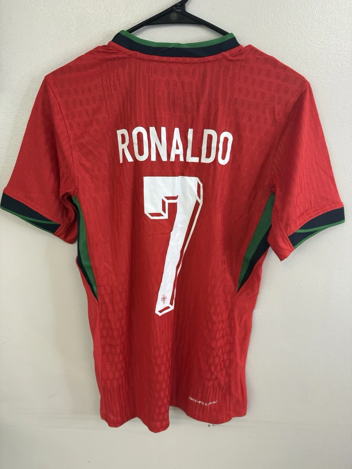 Portugal Cristiano Ronaldo #7 Red/Green Size Adult S But Fits Youth XL - Image 2 of 4