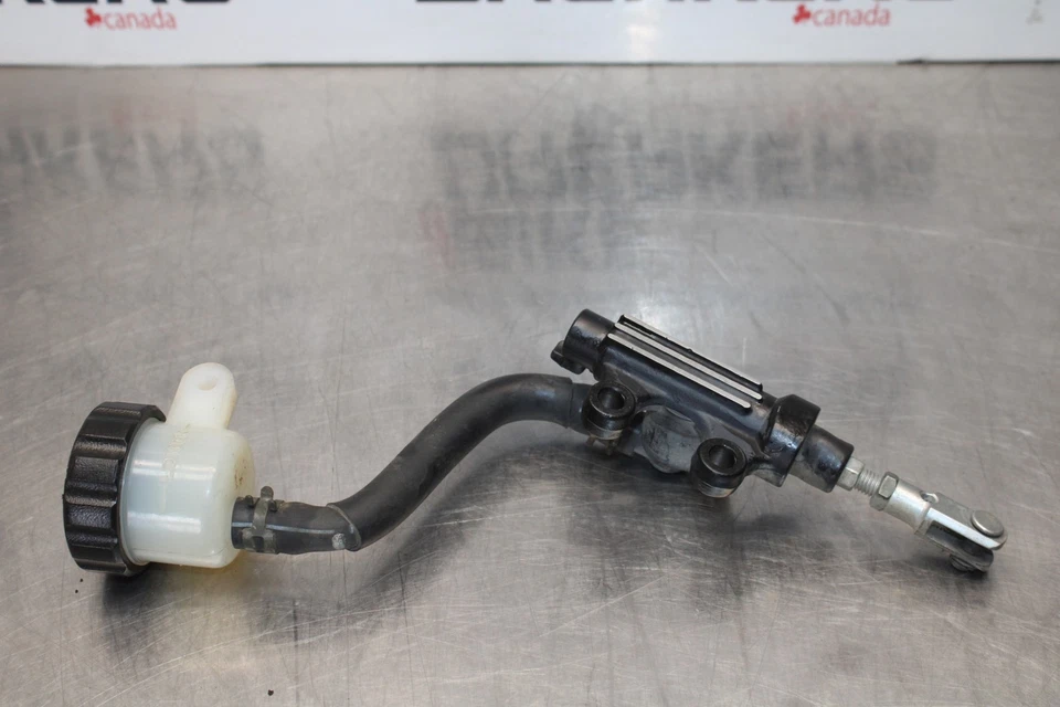 93-07 YAMAHA VMAX 1200 CILINDRO MAESTRO FRENO TRASERO CON DEPÓSITO BB197 Foto 2 de 4