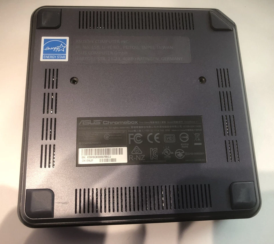 ASUS Chromebox 3 CN62, Intel I7-8560U 2.10GHz, 16GB RAM, 64 GB NVMe, Netzteil - Bild 3 von 4