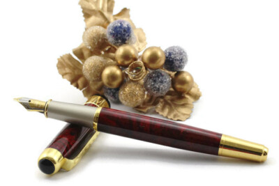 OPTIMA WOODGRAIN DESIGN FINE QUALITY FOUNTAIN PEN