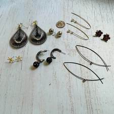 Earring Lot See Description For Details 