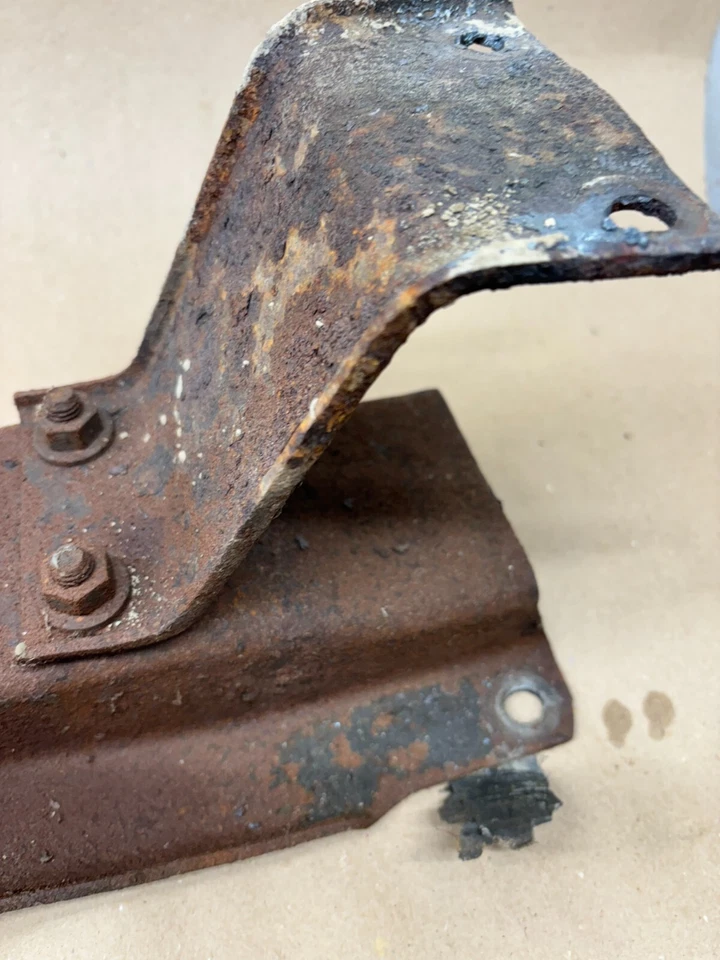 Dodge D250 D350 1992 1993 2x2 transmisión automática travesaño núcleo carril Foto 2 de 4