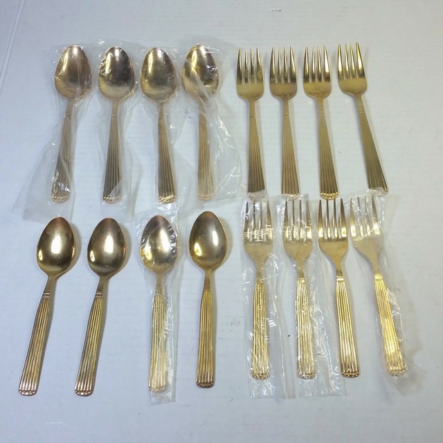 IBW Stainless Steel Japan Flatware 16Pc ServiceFor4 Gold Tone Forks