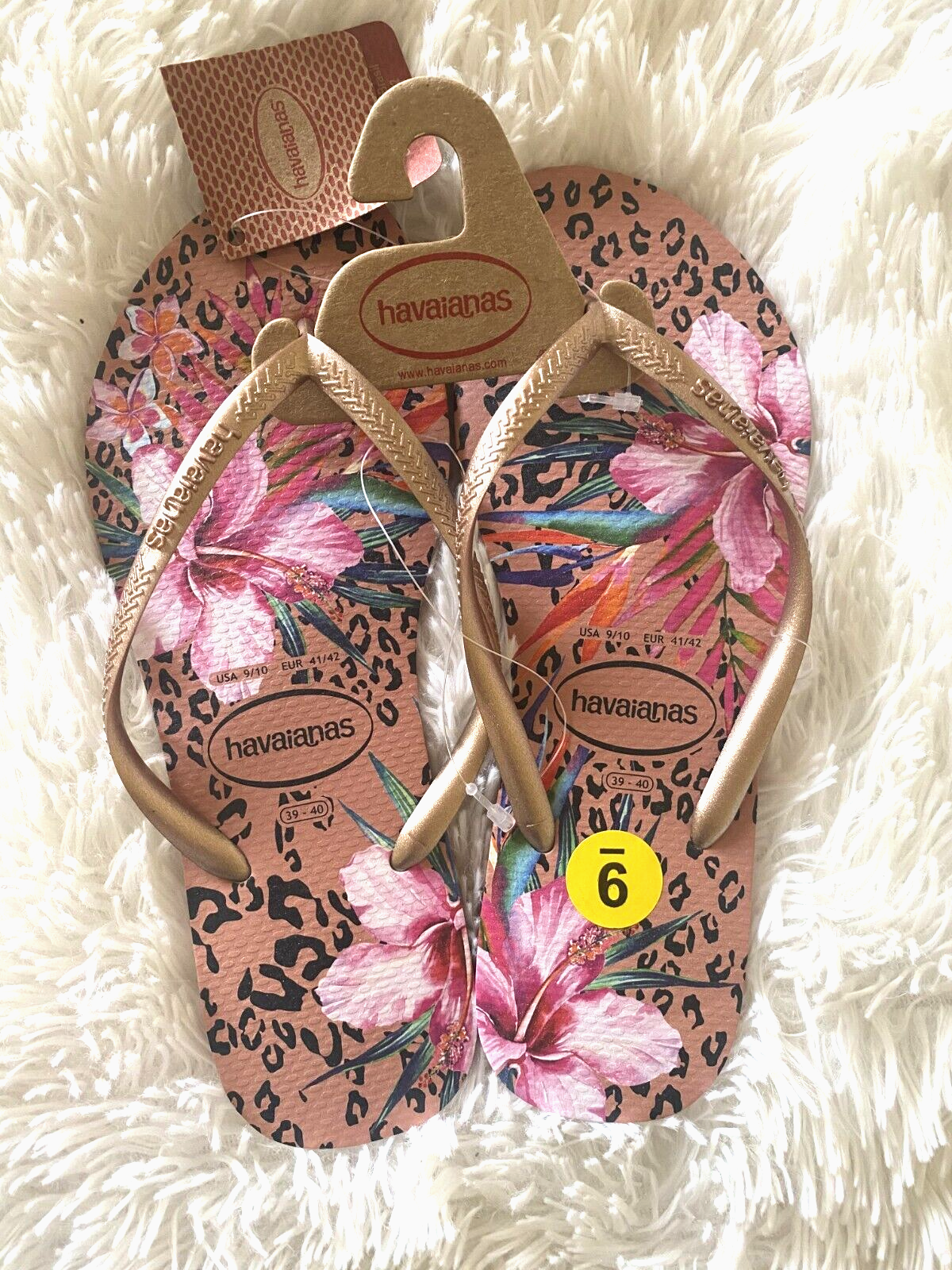 NWT Havaianas  Flip Flop 39/40 “Crocus Rosie” Pink Floral Made In Brazil Sz 9