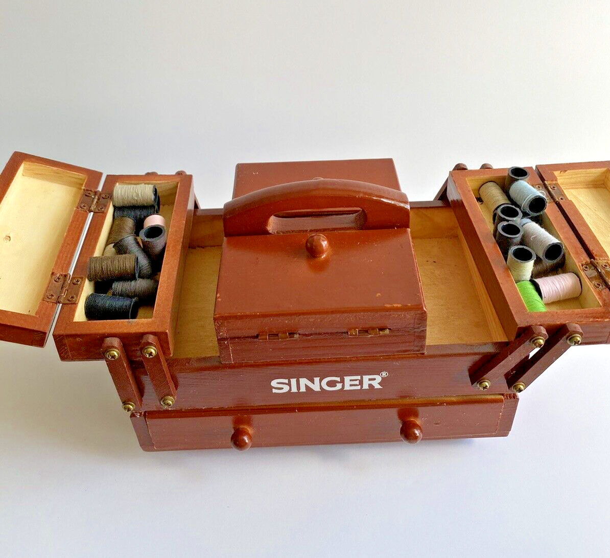 Vintage Singer Sewing Box w/Thread eBay