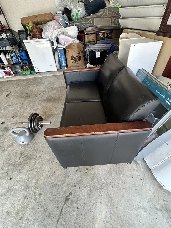 juego sofá salón cuero usado Foto 2 de 4