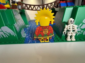 Rare Vintage LEGO 5986 - LEGO Adventurers Jungle Amazon Ruins with Box