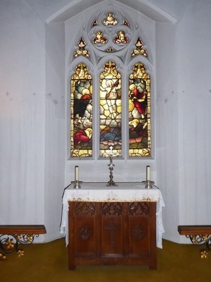 Foto 6x4 St Matthew, Redhill: Seitenaltar Redhill\/TQ2750 um 2017