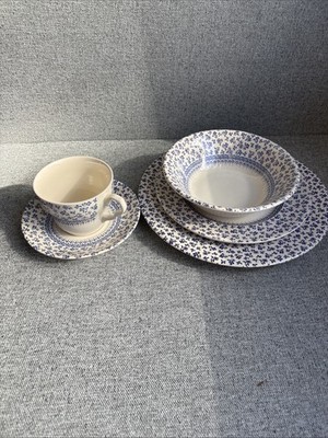5 Pc English Ironstone Tableware EIT Staffordshire Provence Blue England