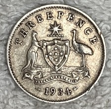 1943 AUSTRALIAN-92.5% Silver -Threepence