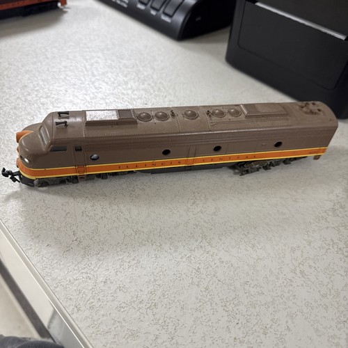 Rivarossi Illinois Central HO Scale Modelleisenbahn Lokomotive 4035 - ungetestet | Zustand: Used