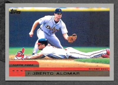 2000 Topps 140 Roberto Alomar - NRMT