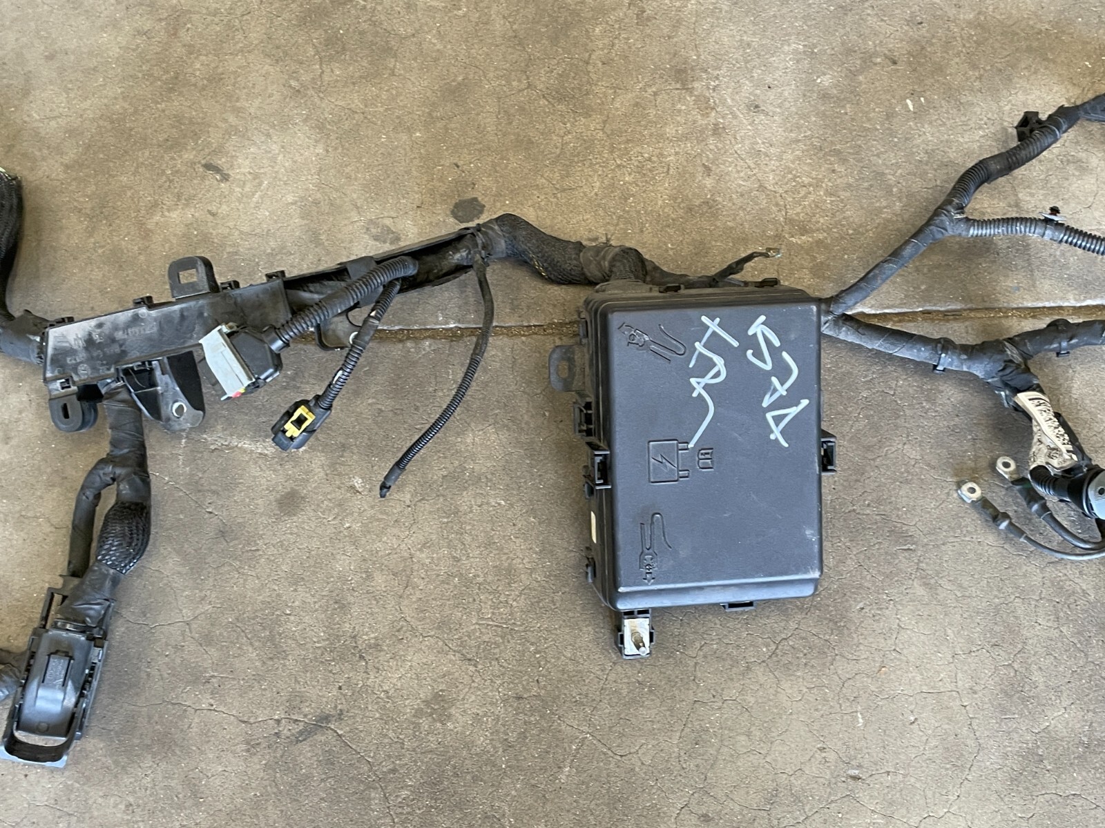 2014-2017 Maserati Quattroporte GTS Right Headlight Lamp Wiring Harness 1574 OEM