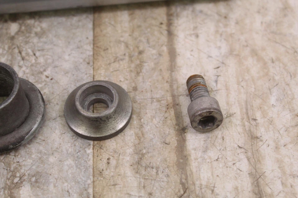 BMW K100 1985 eje delantero con espaciadores  Foto 4 de 4