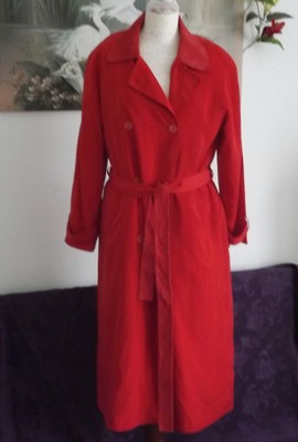 Terry Lewis, roter Trenchcoat, Gr. S