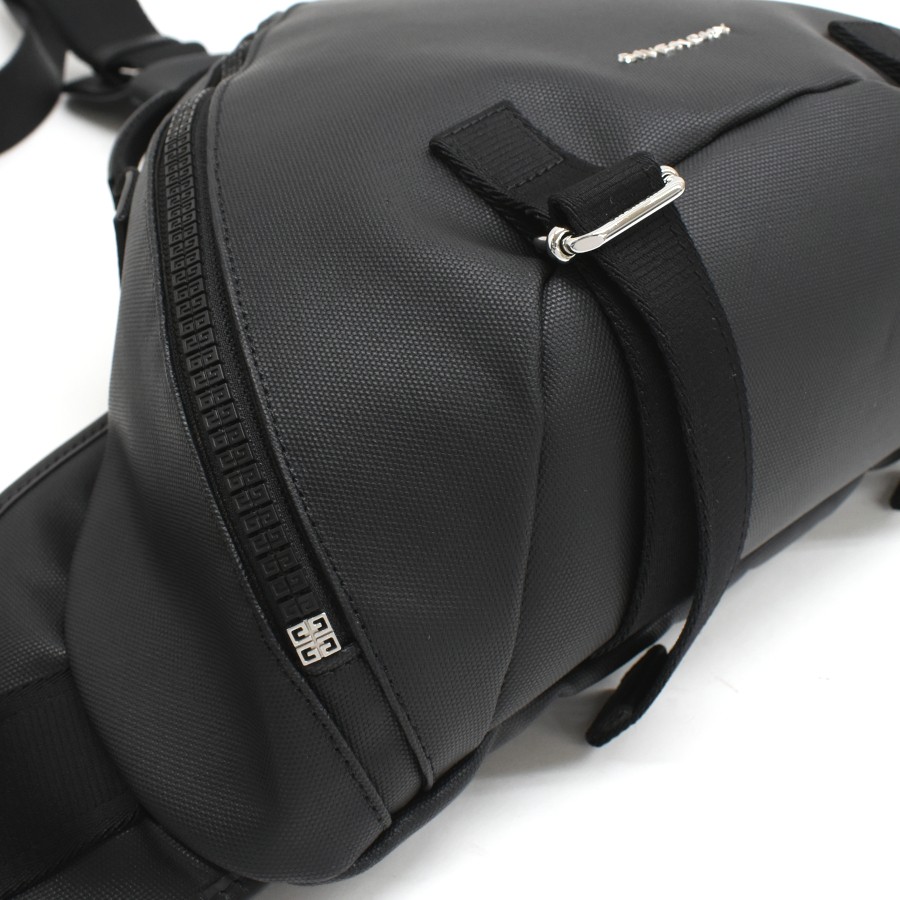 GIVENCHY BB4087B27S007 関税送料込 Auth GIVENCHY G-Zip Triangle Medium Crossbody Bag Sling Bag
