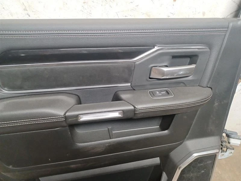 发球杆左后侧门 55372019AG 适用于 18-22 Ram 3500 2726628 — 第 4/4 张图片