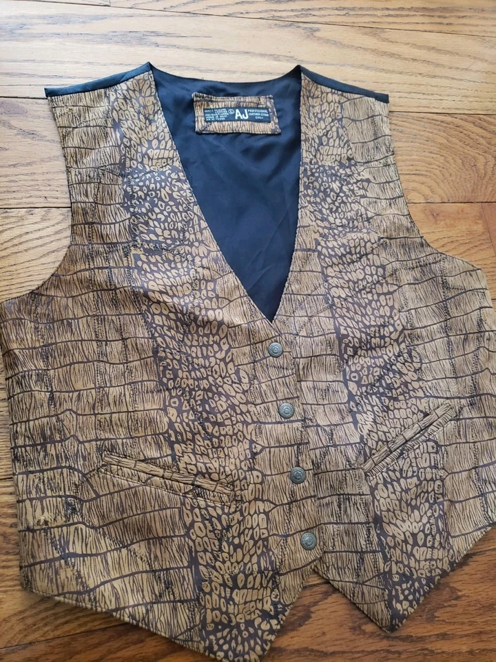 Chaleco de cuero AJ vintage para hombre PIEL ANIMAL Western Star broches de presión hecho en la India talla L Foto 2 de 4