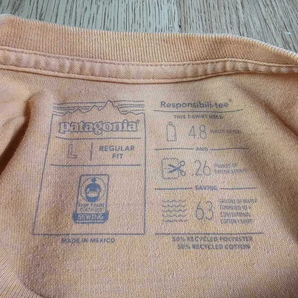 Patagonia Shirt Adult Large Salmon Cool Hiking Outdoors Responsibili-Tee Men - Image 4 of 4