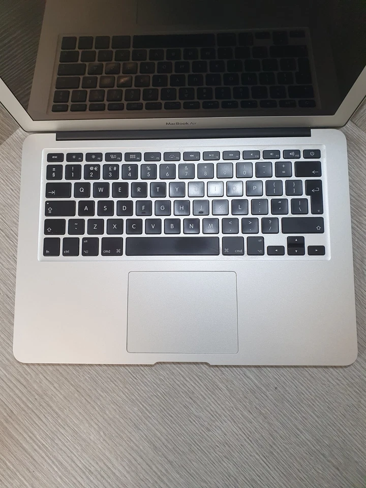 Apple MacBook Air 13" 2015 · i5 · 8GB · 120GB, photo 2 of 5