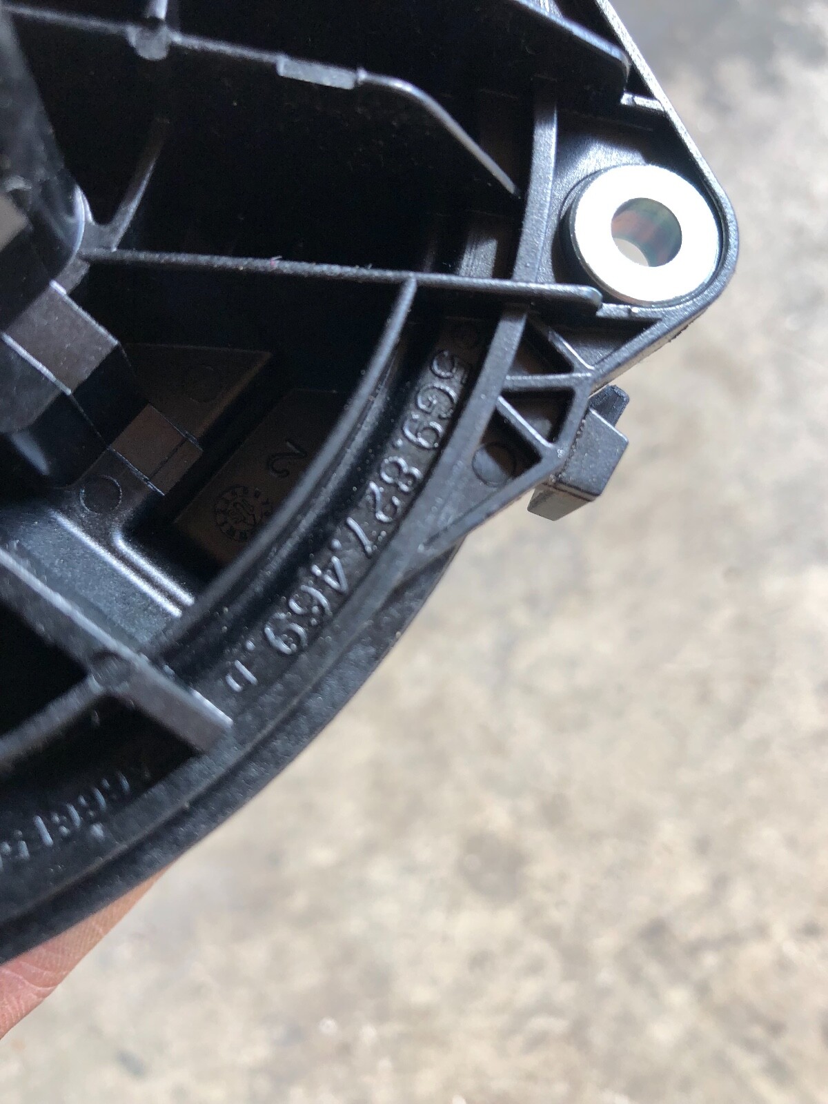 VW Golf VII Kombi Öffner Taster Heckklappe Emblem 5G9827469D  