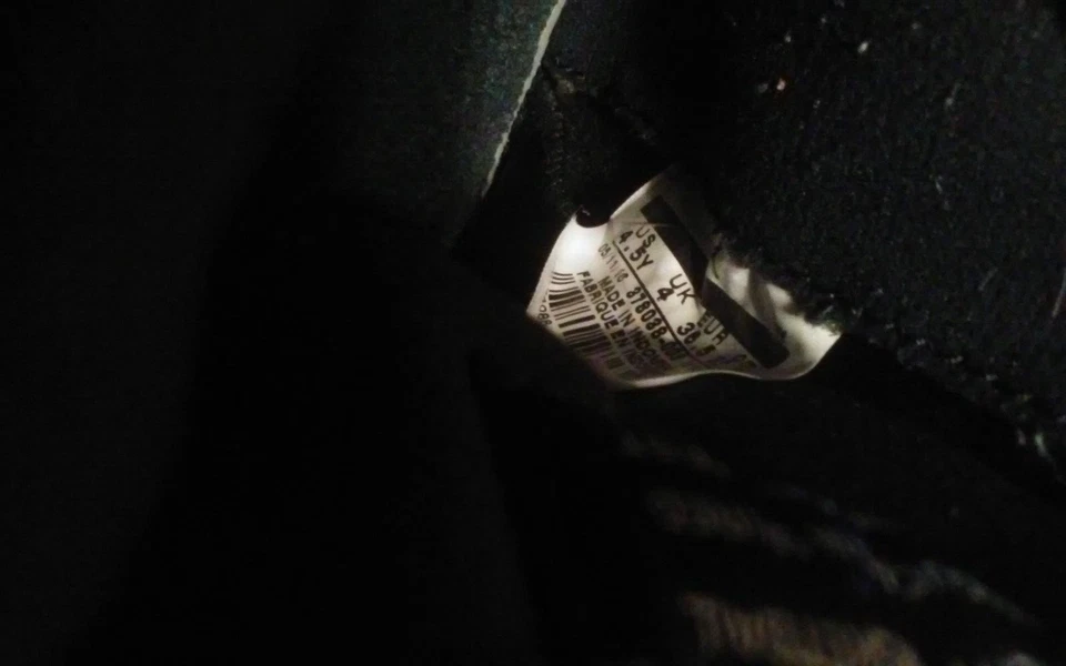 Zapatilla deportiva Nike Jordan 11 Retro Space Jam negra de caña alta talla 4,5 años S/N378038-003 Foto 2 de 4