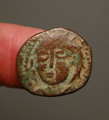 IS33-22   ARTUQIDS of MARDIN.  Nasir al-Din Artuq Arslan, 1201-1239AD, AE Fals