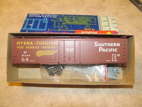 Coche de caja Roundhouse # 1254 SP 50 ft PD Hydro Cushion escala 1/87 HO #21126 ¡NUEVO EN CAJA! | Zustand: Used