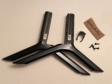 SAMSUNG UN65NU7200FXA TV Stand Model BN63-17424C with Screws  Cable Holder 