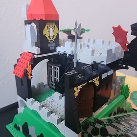 Lego System Fire Breathing Fortress 6082 With Manual Incomplete