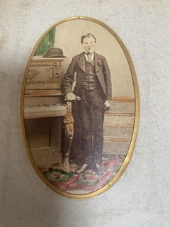 Old Victorian Photo Album With 48 Carte De Vistas & 24 Cabinet Photos