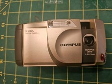 Rare Vintage 1997 Olympus D-320L Digital Camera 